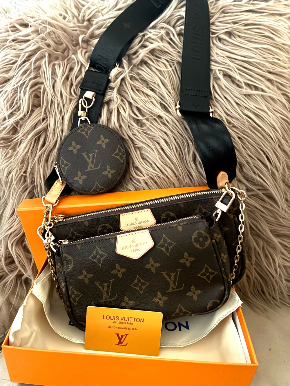 Louis Vuitton Brown Monogram Multi-Pouch Crossbody Gold Hardware black strap